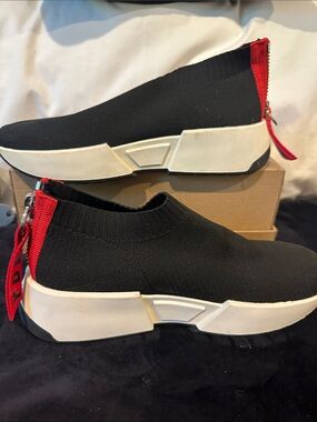 NWOT DKNY Black and Red Slip-On Knit Sneakers. Never Worn!